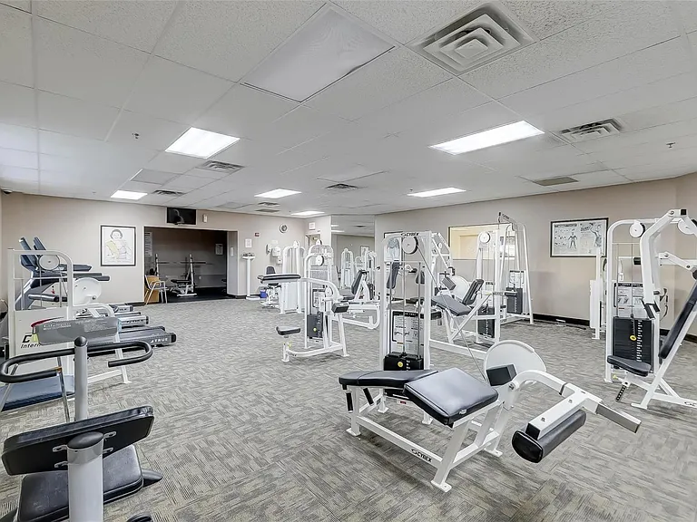9410 N Hollybrook Lake Dr #303 — Photo 13