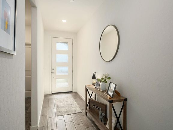 5th image of 644 Atlantica Dr S