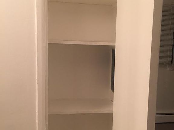 5th image of 7043 S East End Ave #1