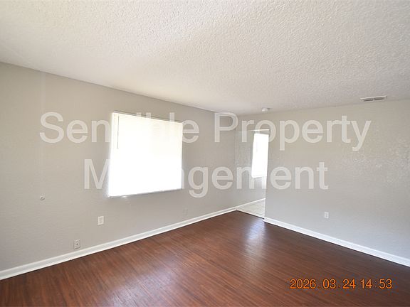 5th image of 4006 E Paris St