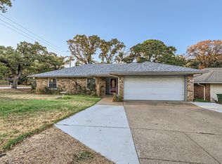 4101 Shamrock Dr, Arlington, TX 76016