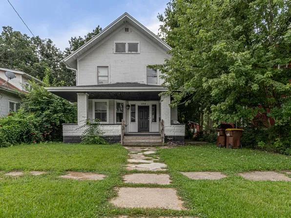 1312 Blaisdell St, Rockford, IL 61101