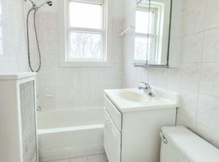3 2948 1/2 N, Chicago, IL 60641