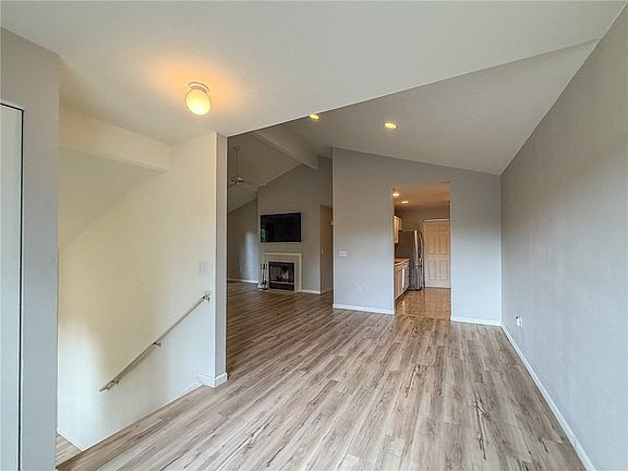 2nd image of 2404 Windward Blvd