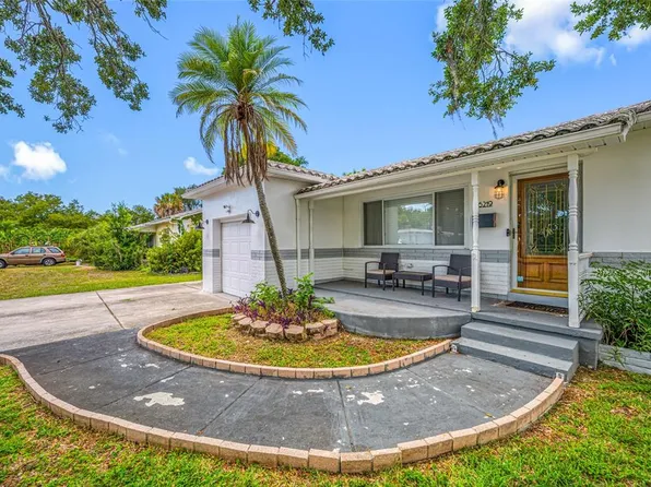 6219 HAMPTON DRIVE N, ST PETERSBURG, FL 33710