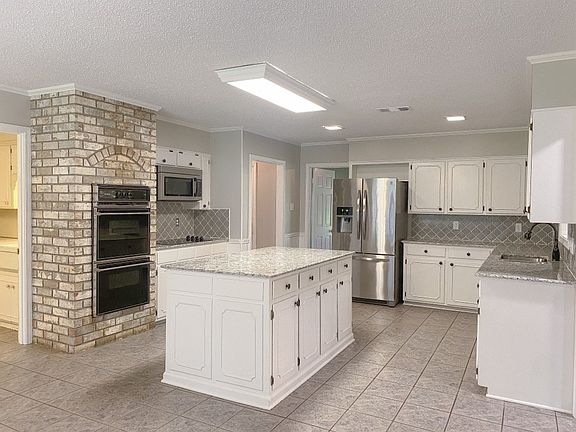 2nd image of 306 Connie Lynne Dr