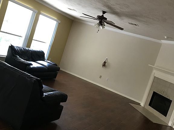 4th image of 11039 Heron Village Dr