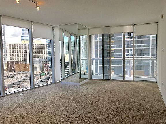 4th image of 495 Brickell Ave #1710-323