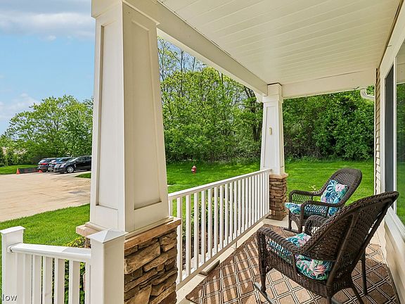 2nd image of 1180 Briarcliff Dr