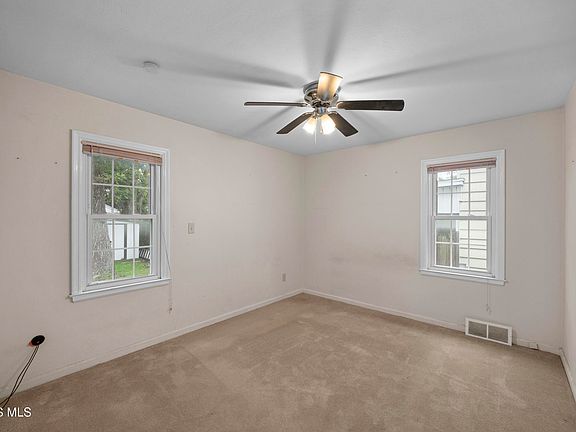 4th image of 2560 Gracewood Rd