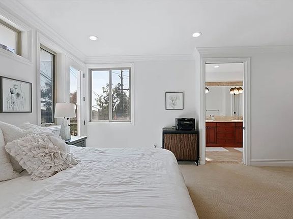 5th image of 619 10th St
