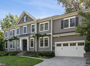 2354 N Quebec St, Arlington, VA 22207