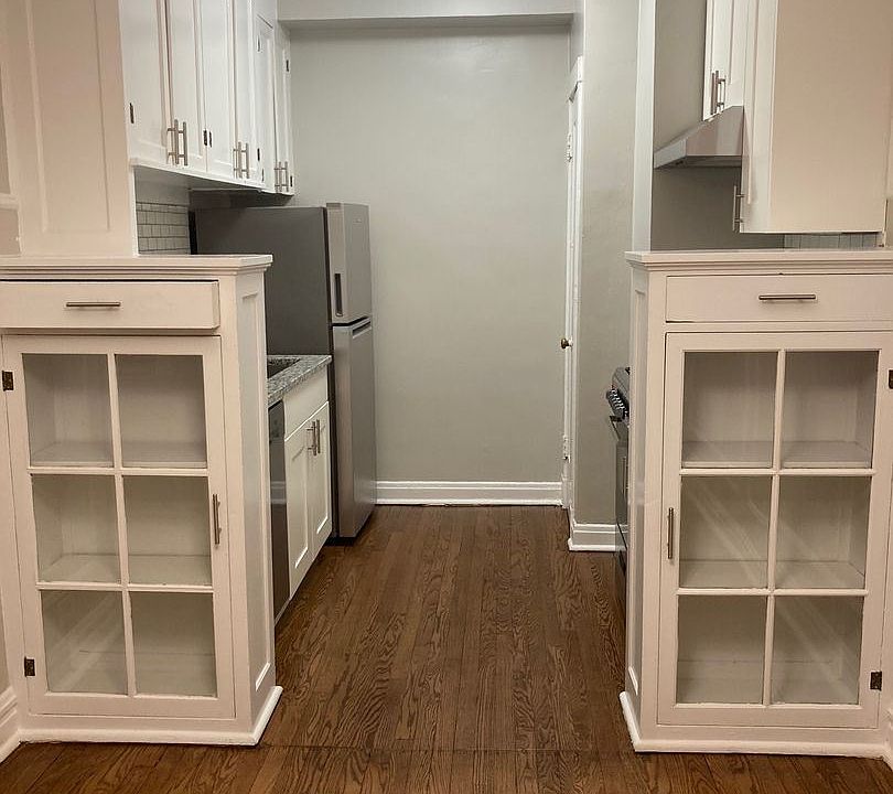1st image of 1601 W Thome Ave APT 3B