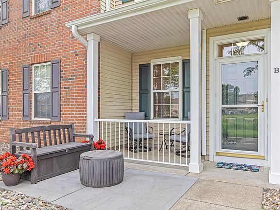 3rd image of 10981 Goodhue St NE Unit B