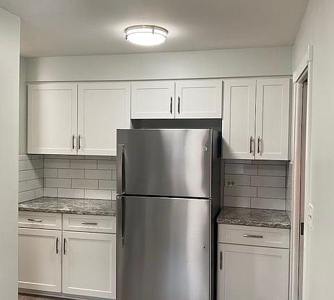 2nd image of 222 Park Pl