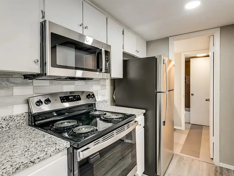 4629 Country Club Dr #1063 — Photo 9