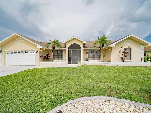 2nd image of 26090 Templar Ln