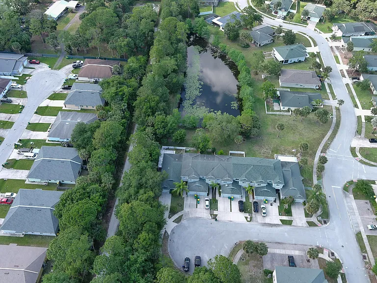 3810 Haley Ct #7 — Photo 36