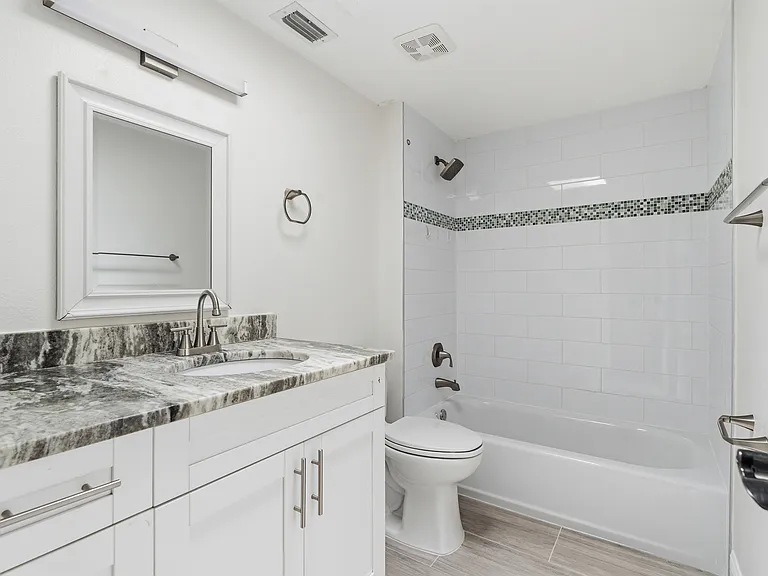 7014 Edenbrook Ct — Photo 18