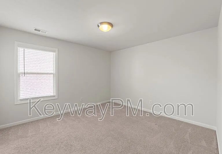 4136 Thimbleberry Dr — Photo 18