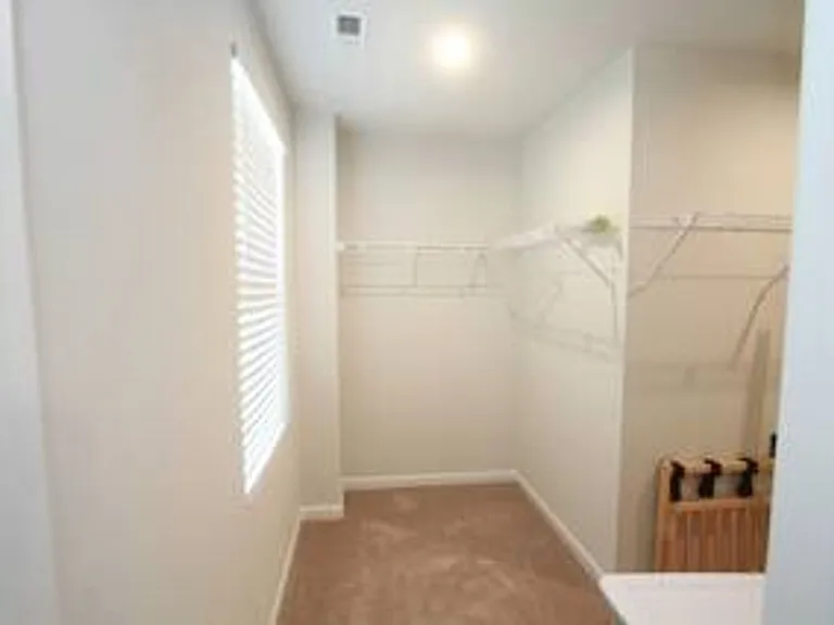 1028 Skipjack Ln — Photo 9
