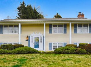 1810 Leadburn Rd, Towson, MD 21204