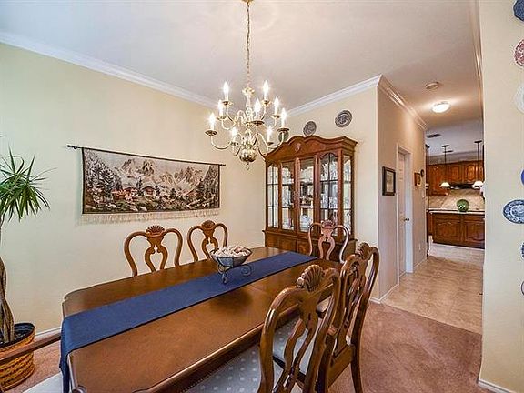 5th image of 109 Glasgow Ct