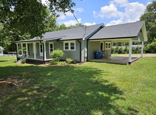 469 S Church St, Forest City, NC 28043