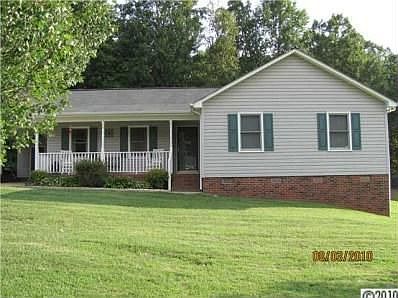 1st image of 220 Laurel Creek Dr
