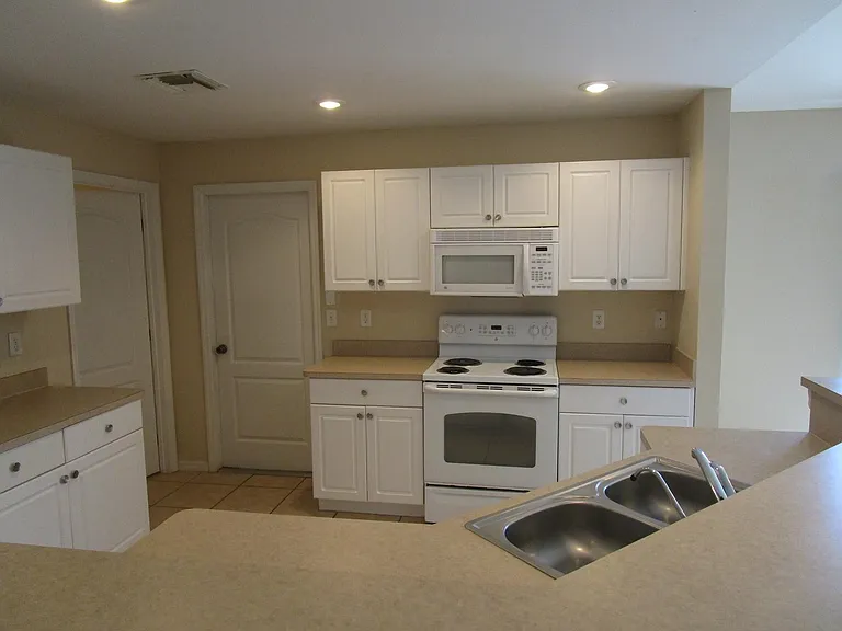 3514 NE 12th Ct — Photo 26
