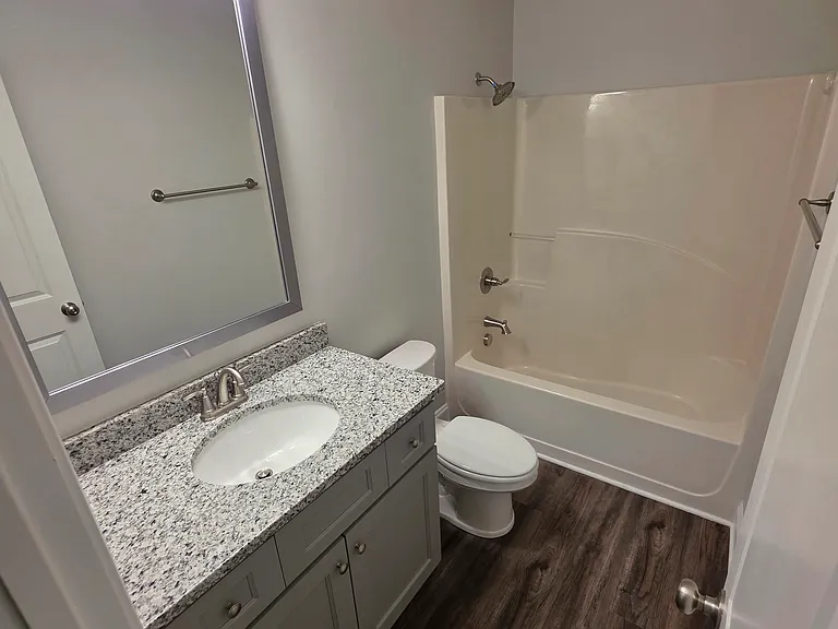 609 N Main St #609 — Photo 14