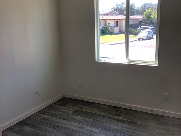 5th image of 5203 E Falls View Dr #B