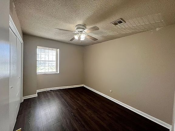 5th image of 2427 Robley Dr