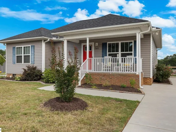 746 Pleasant Brook Ct, Greer, SC 29651