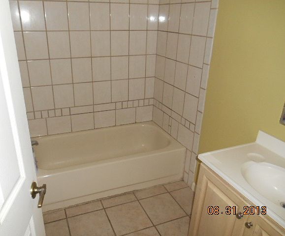 2nd image of 1021 White House Blvd