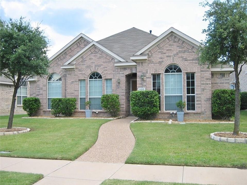 1st image of 9100 Regal Oaks Dr