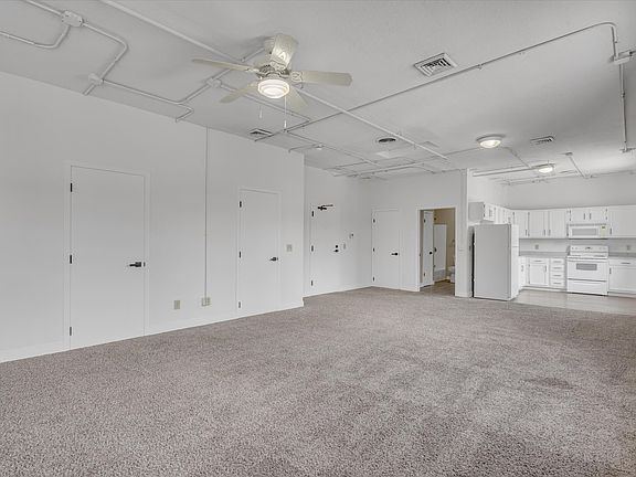 5th image of 400 N Main St APT 403