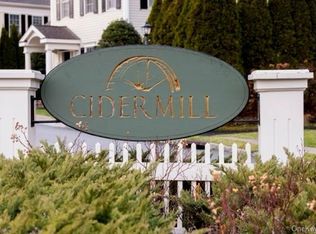 7 Cider Mill Cir, Armonk, NY 10504