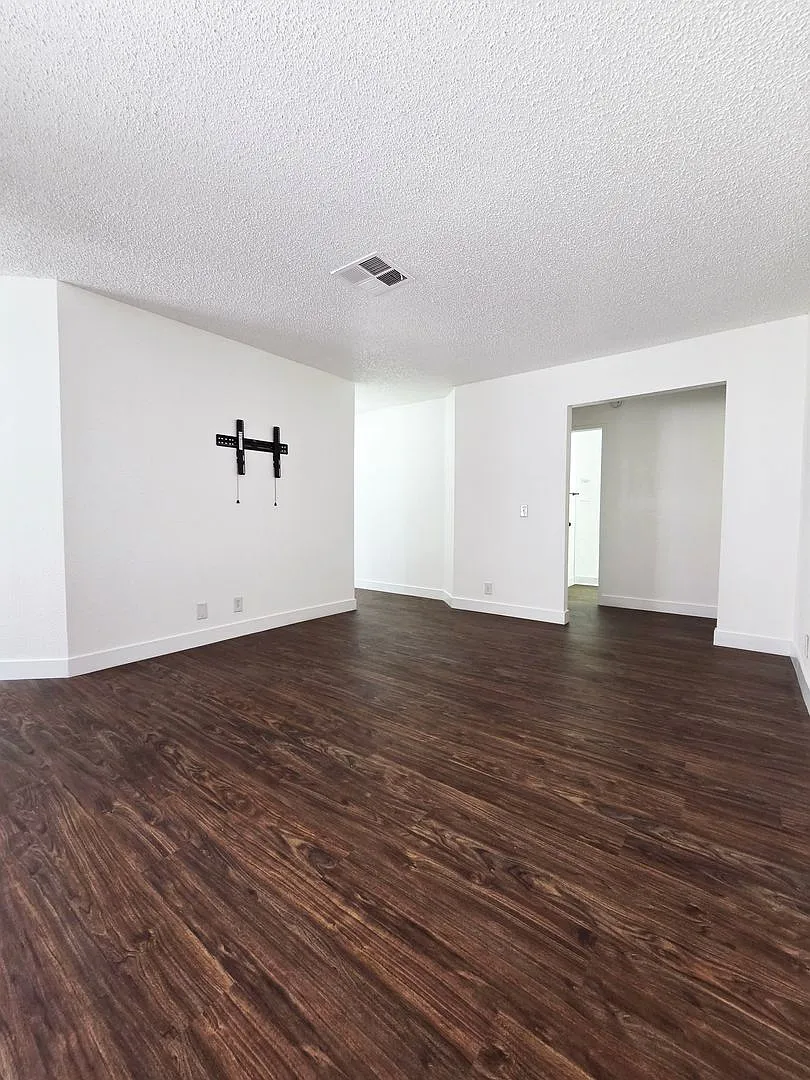 3151 Soaring Gulls Dr 89128 — Photo 2