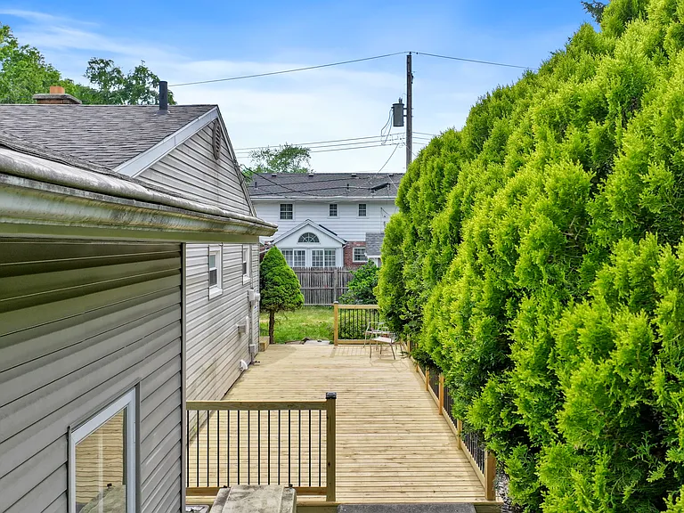 4637 Clover Ln — Photo 30