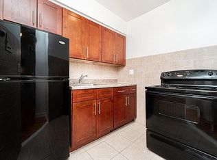 35-25 32nd St #3A, Astoria, NY 11106