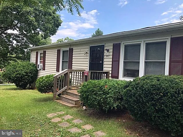 287 Hilltop Dr photo 1