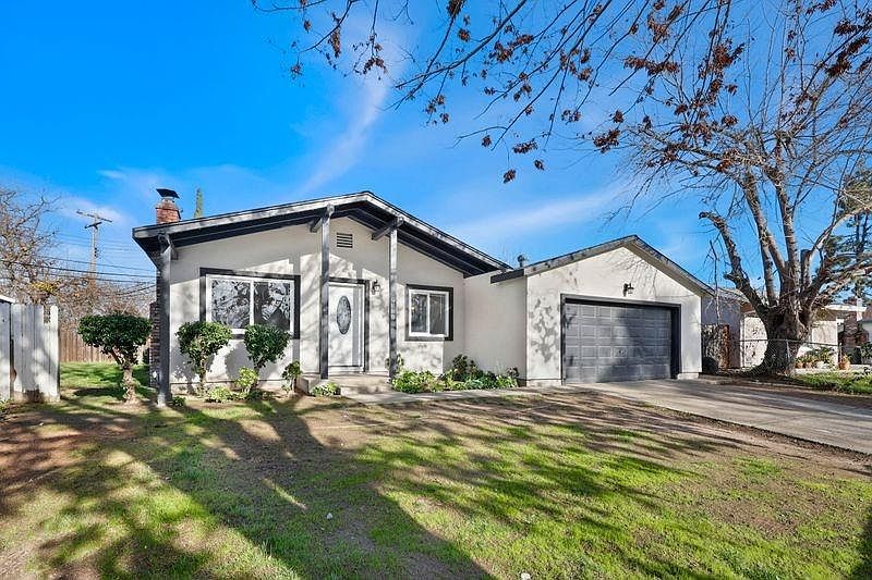 1st image of 7551 Sweetfern Way
