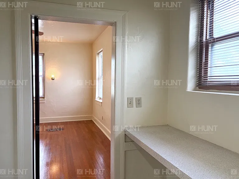 1 E Park Ln #321 — Photo 11