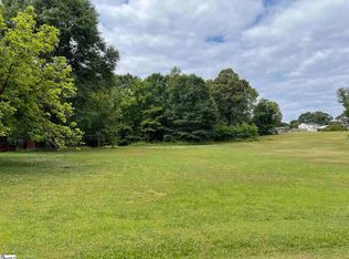 640 Sulphur Springs Rd, Greenville, SC 29617