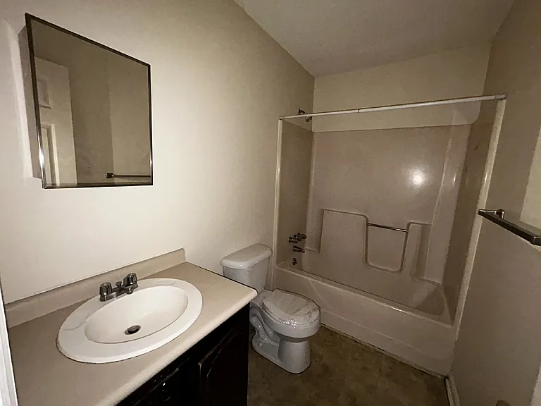 316 Pleasant St #B — Photo 5