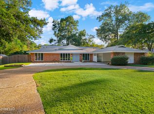 101 Oriole Pl, Brandon, MS 39047
