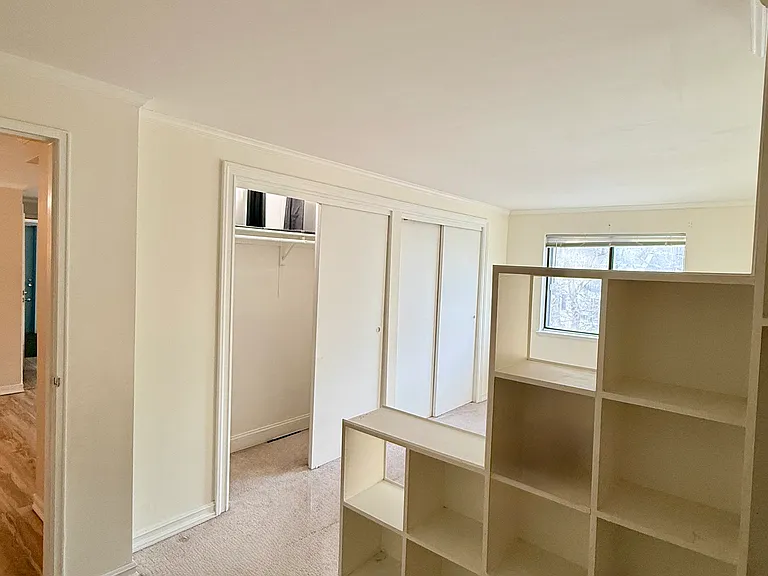 13 Village Hill Ln — Photo 11