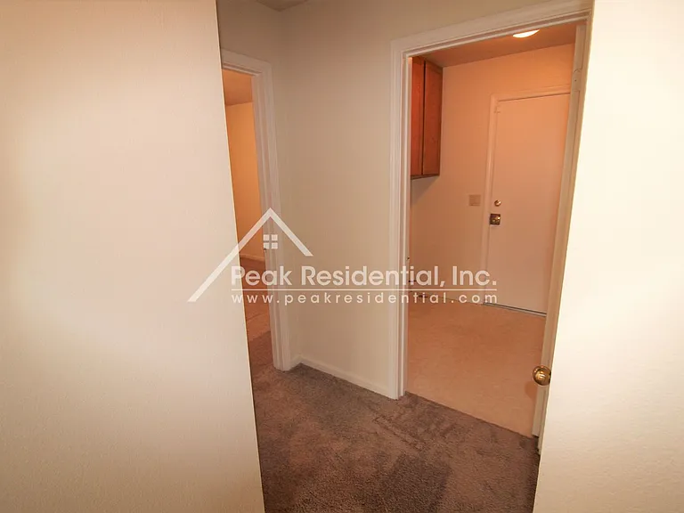 1024 Moreno Way — Photo 17