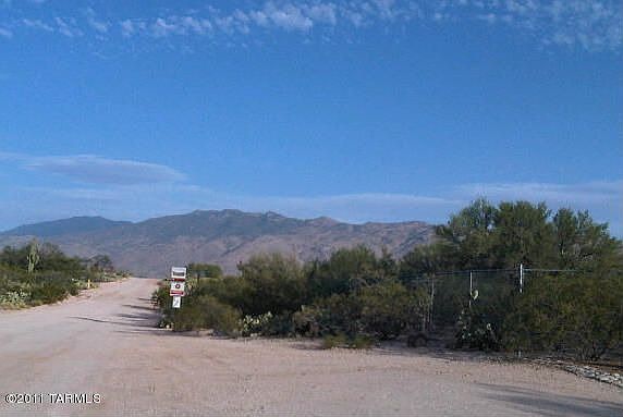 3rd image of 11100 E Calle Linda Vis